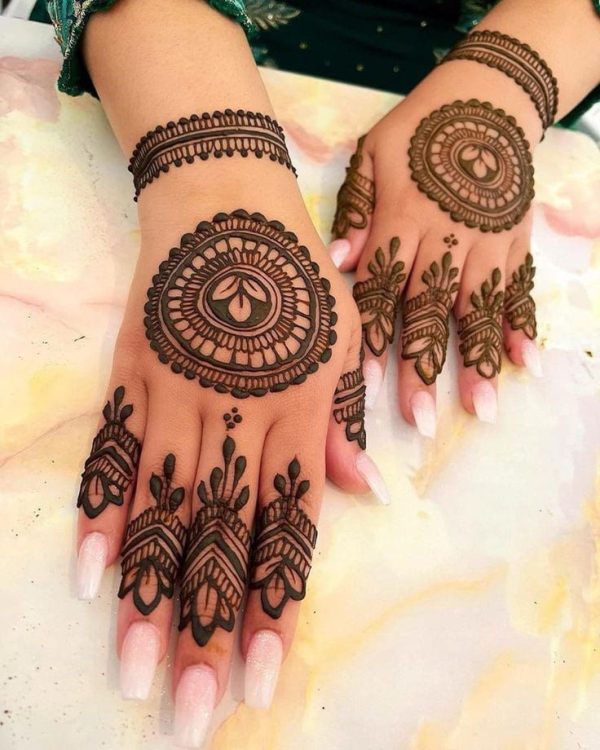 Bridal Mehndi - Image 2